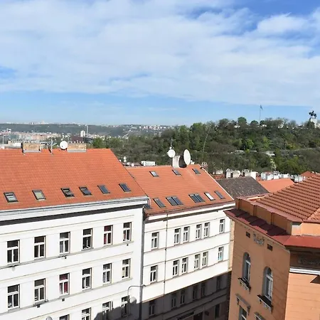 Amazing In Center For Great Price Praag